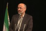 اجازه ندید افکار طبقه سیاسی تاریک بر ملت مسلط شود