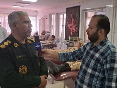 سربازان تیپ ۳۷ سپاه اردبیل خون اهدائ کردند