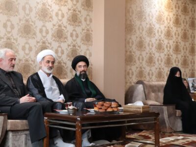 دیدار مسئولان قضایی و بنیاد شهید با مادر 5 شهید