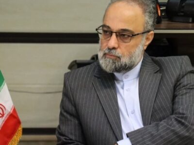 عادی سازی برهنگی و سگ گردانی داد دادستان را در آورد